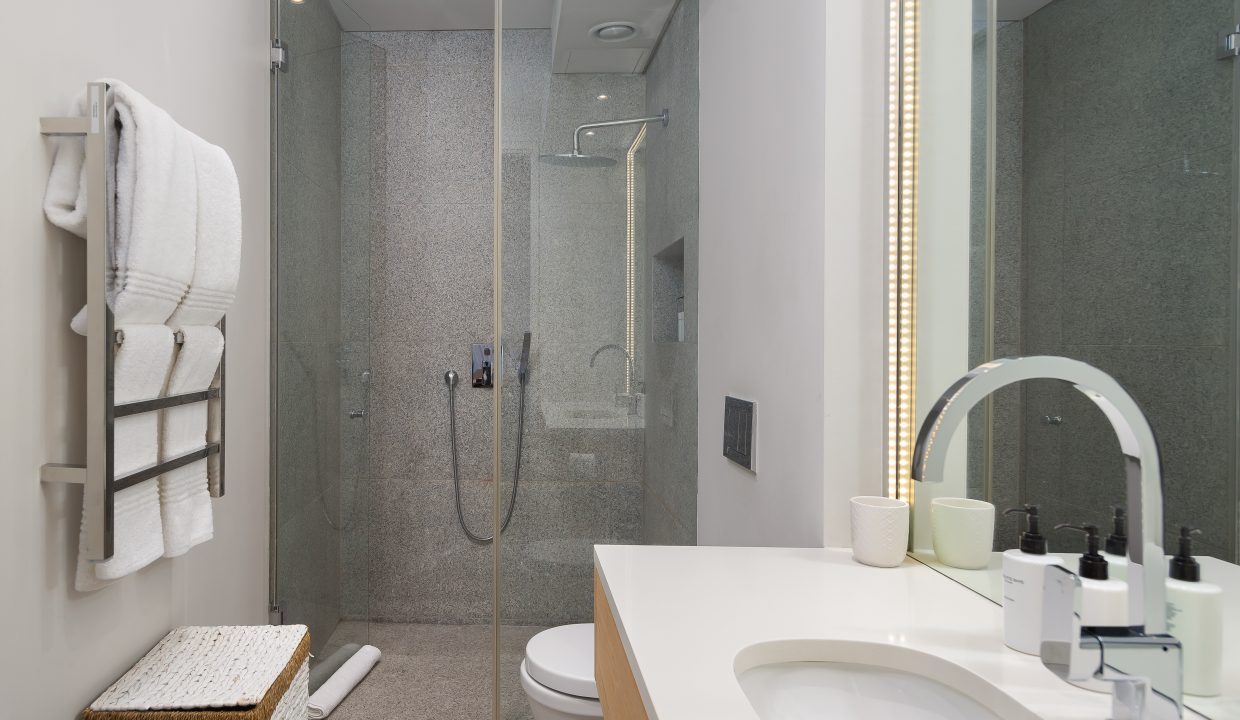 Camps Bay Apartment For Rent - 102 Boulder