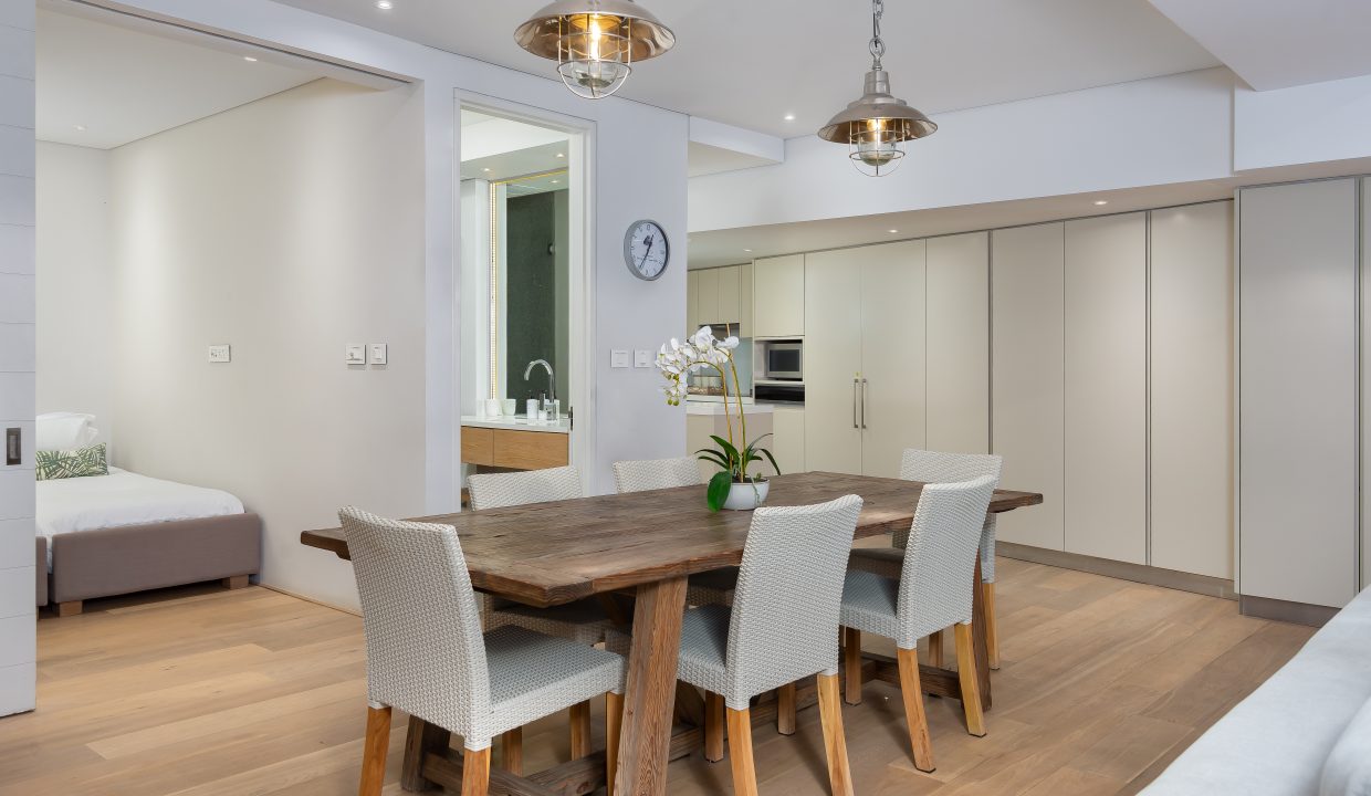 Camps Bay Apartment For Rent - 102 Boulder