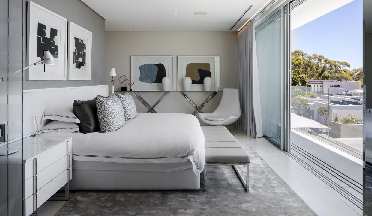 InResidence 365 OVD 015