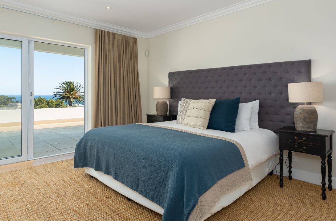 15-Ottawa-Villa-Camps-Bay-13-1090x750