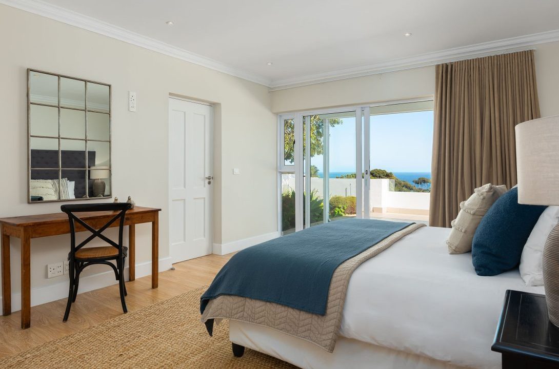 15-Ottawa-Villa-Camps-Bay-9-1090x750